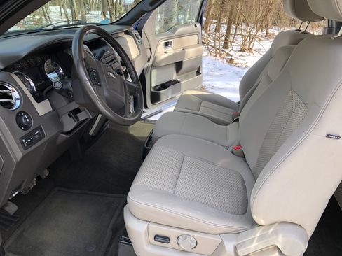 Used 2010 Ford F150 XLT image 11