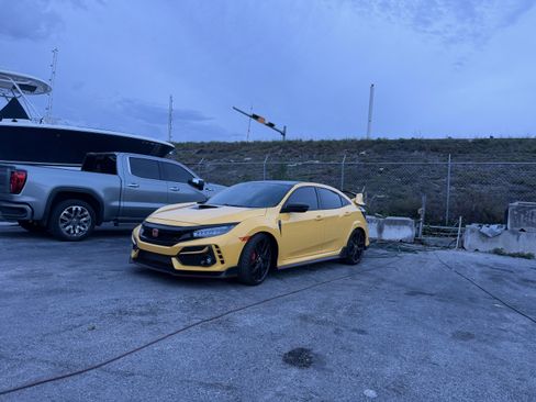 Used 2021 Honda Civic Type R Limited image 17