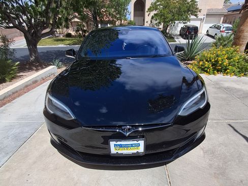 Used 2016 Tesla Model S 60 RWD image 4