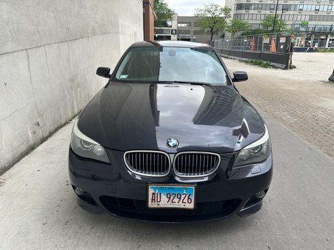Used 2008 BMW 550i Sedan RWD image 2