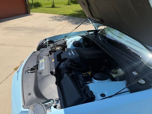 Used 2003 Ford Thunderbird RWD image 10