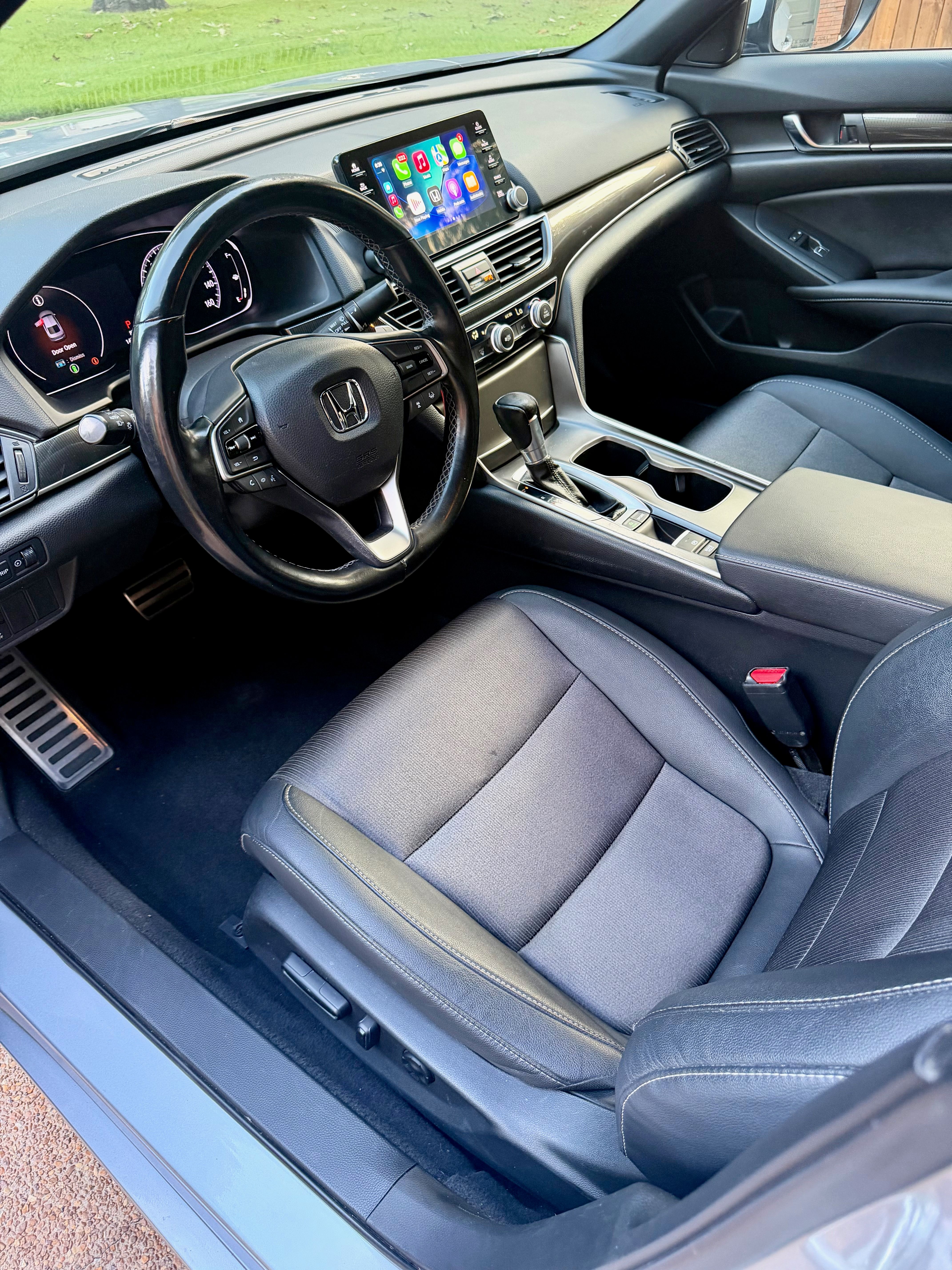 Used 2020 Honda Accord Sport image 11