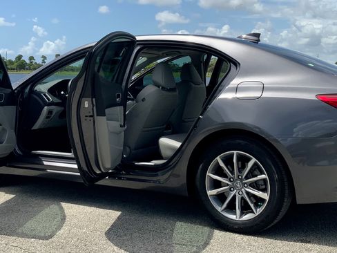 Used 2019 Acura TLX w/ Technology Package image 10