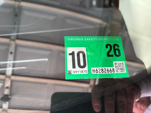 Used 2018 Ford Edge Sport w/ Equipment Group 401A image 5