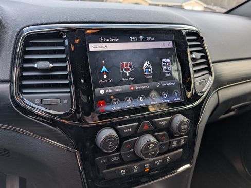 Used 2019 Jeep Grand Cherokee Limited X image 13