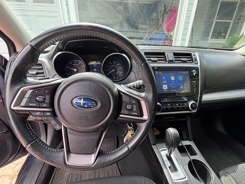 Used 2018 Subaru Outback 2.5i Premium AWD/4WD image 18