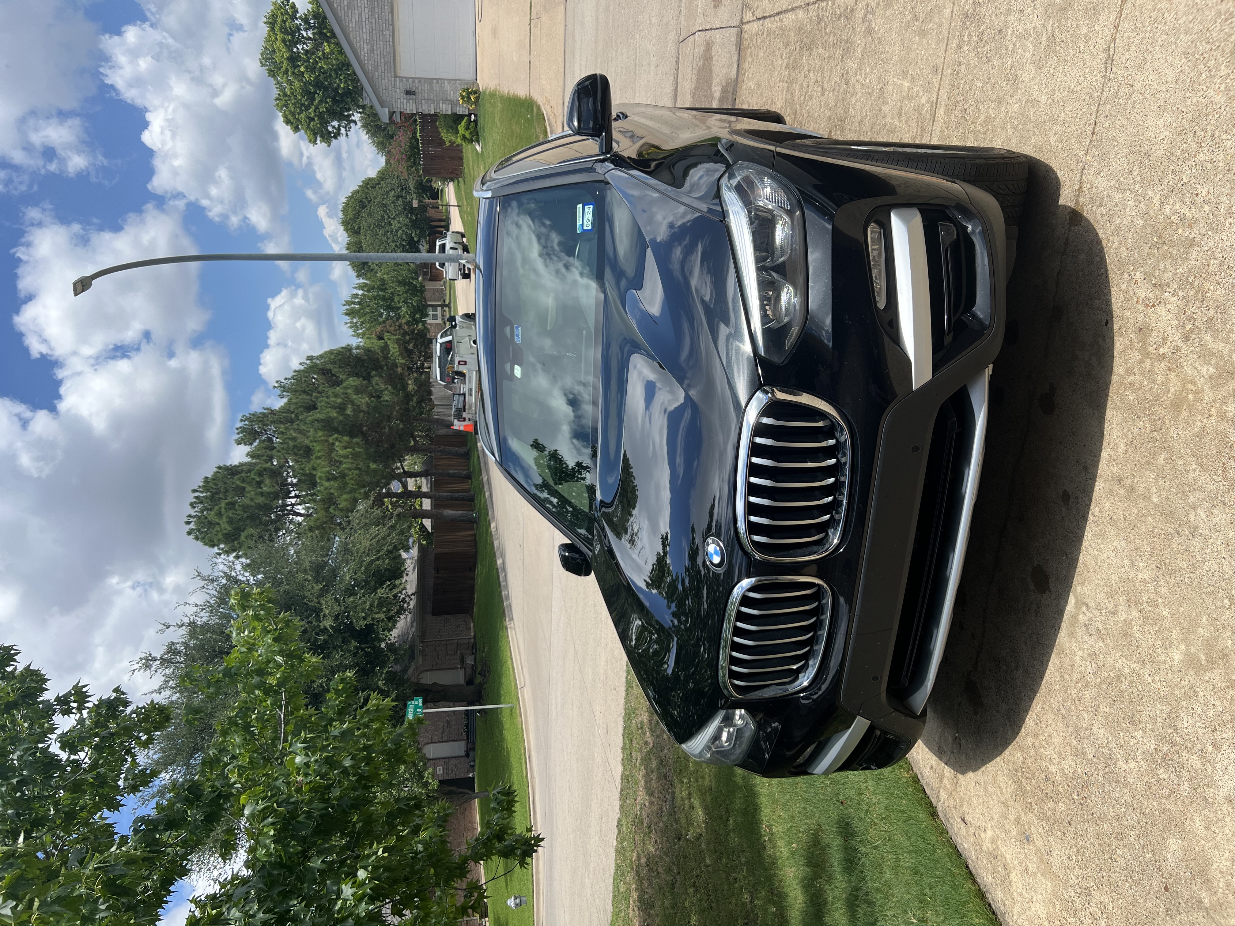Used 2019 BMW X3 xDrive30i AWD/4WD image 1