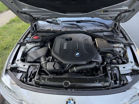 Used 2018 BMW 340i xDrive Sedan AWD/4WD image 15