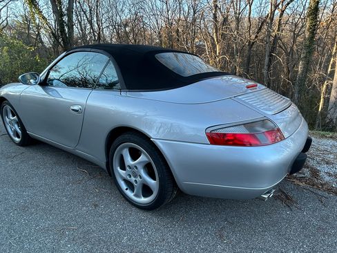 Used 2001 Porsche 911 Cabriolet image 11