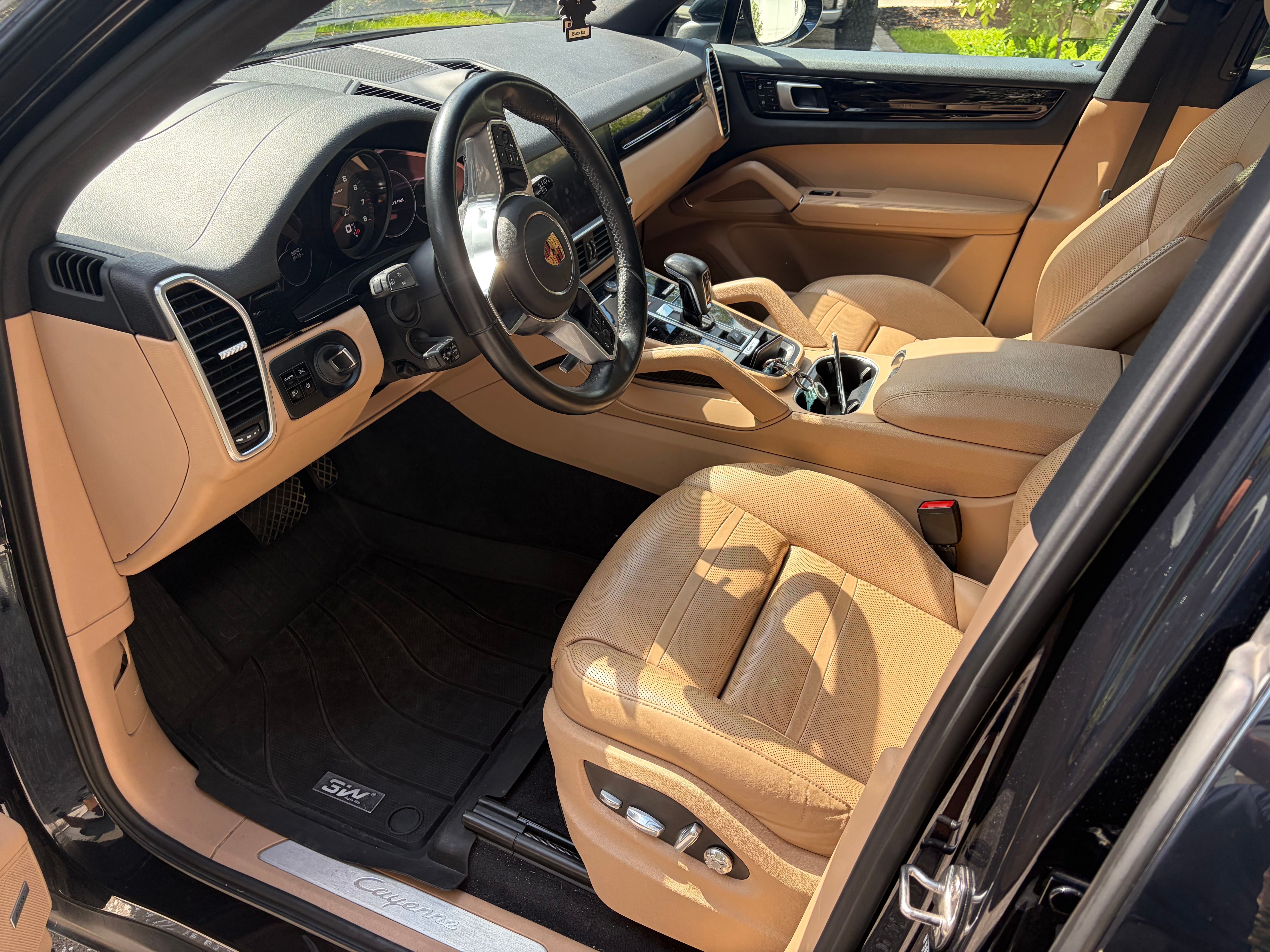 Used 2020 Porsche Cayenne AWD/4WD image 8