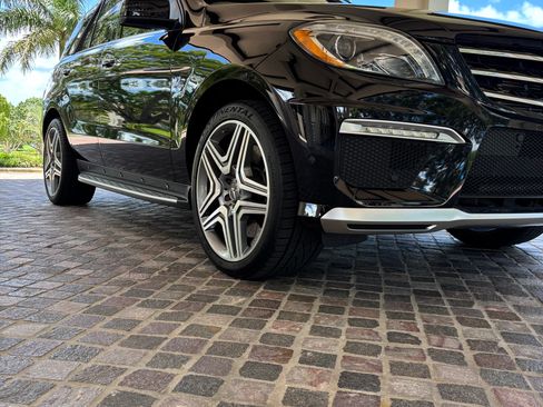 Used 2014 Mercedes-Benz ML 63 AMG 4MATIC image 12