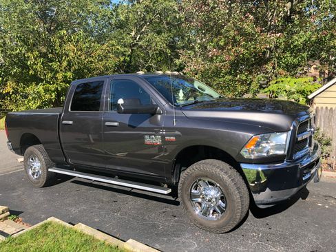 Used 2018 RAM 2500 Tradesman w/ Chrome Appearance Group image 1