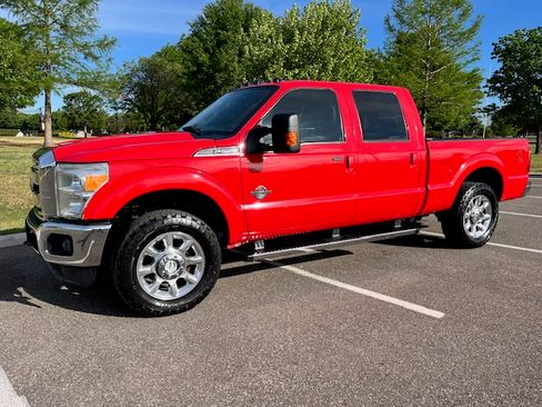 Used 2016 Ford F250 Lariat w/ Lariat Ultimate Package image 2