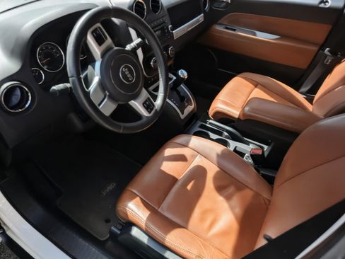 Used 2017 Jeep Compass High Altitude image 4