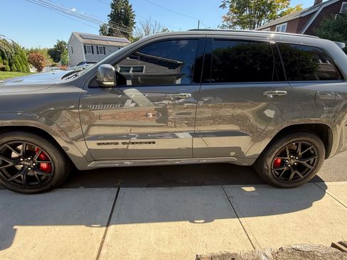 Used 2021 Jeep Grand Cherokee SRT AWD/4WD image 5