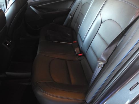 Used 2018 Hyundai Sonata Limited image 16