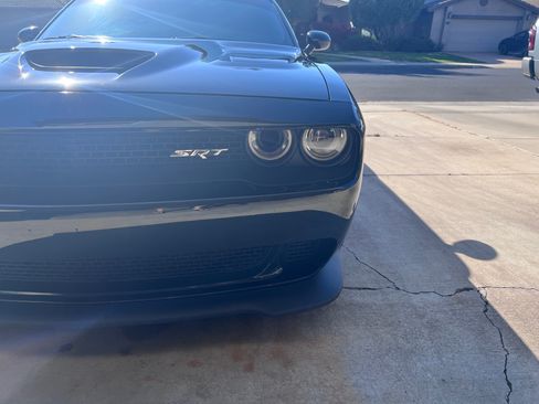 Used 2015 Dodge Challenger SRT Hellcat image 11