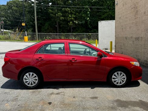 Used 2010 Toyota Corolla LE FWD image 5