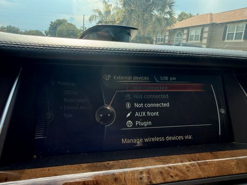 Used 2013 BMW 750i RWD image 13