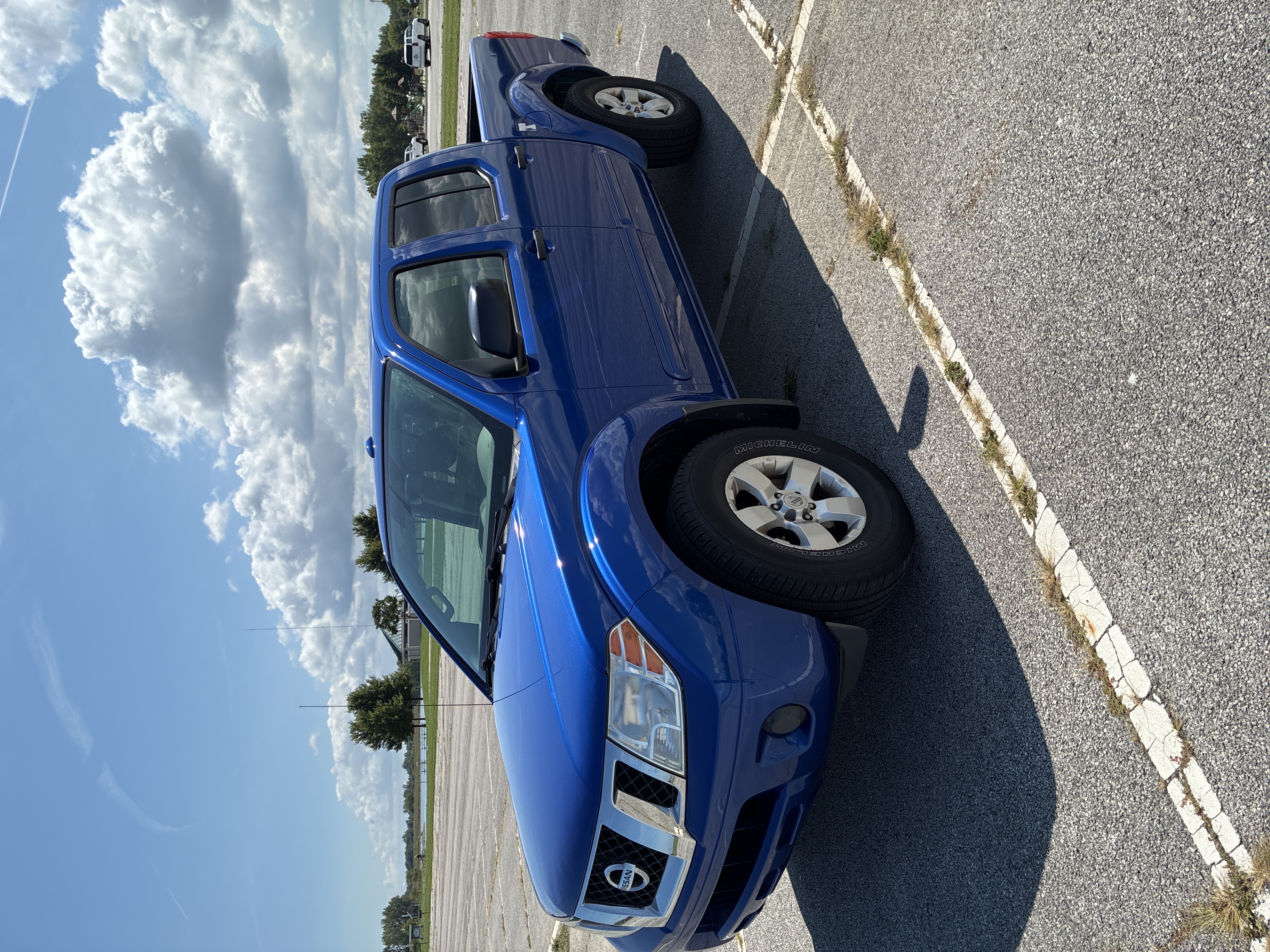 Used 2012 Nissan Frontier SV w/ SV Premium Utility Pkg AWD/4WD image 1