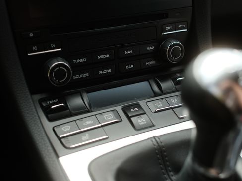 Used 2017 Porsche 718 Cayman image 17