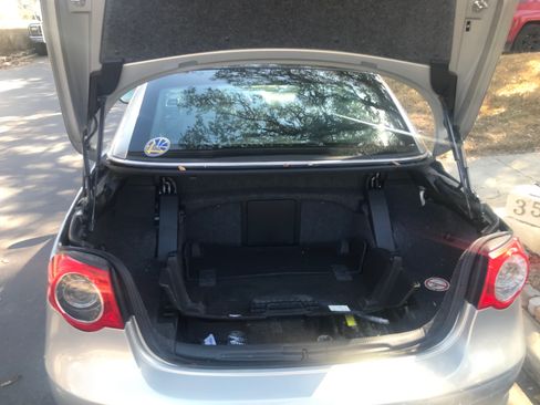 Used 2010 Volkswagen Eos Lux image 8