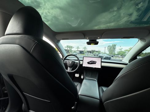 Used 2023 Tesla Model 3 Performance AWD/4WD image 11