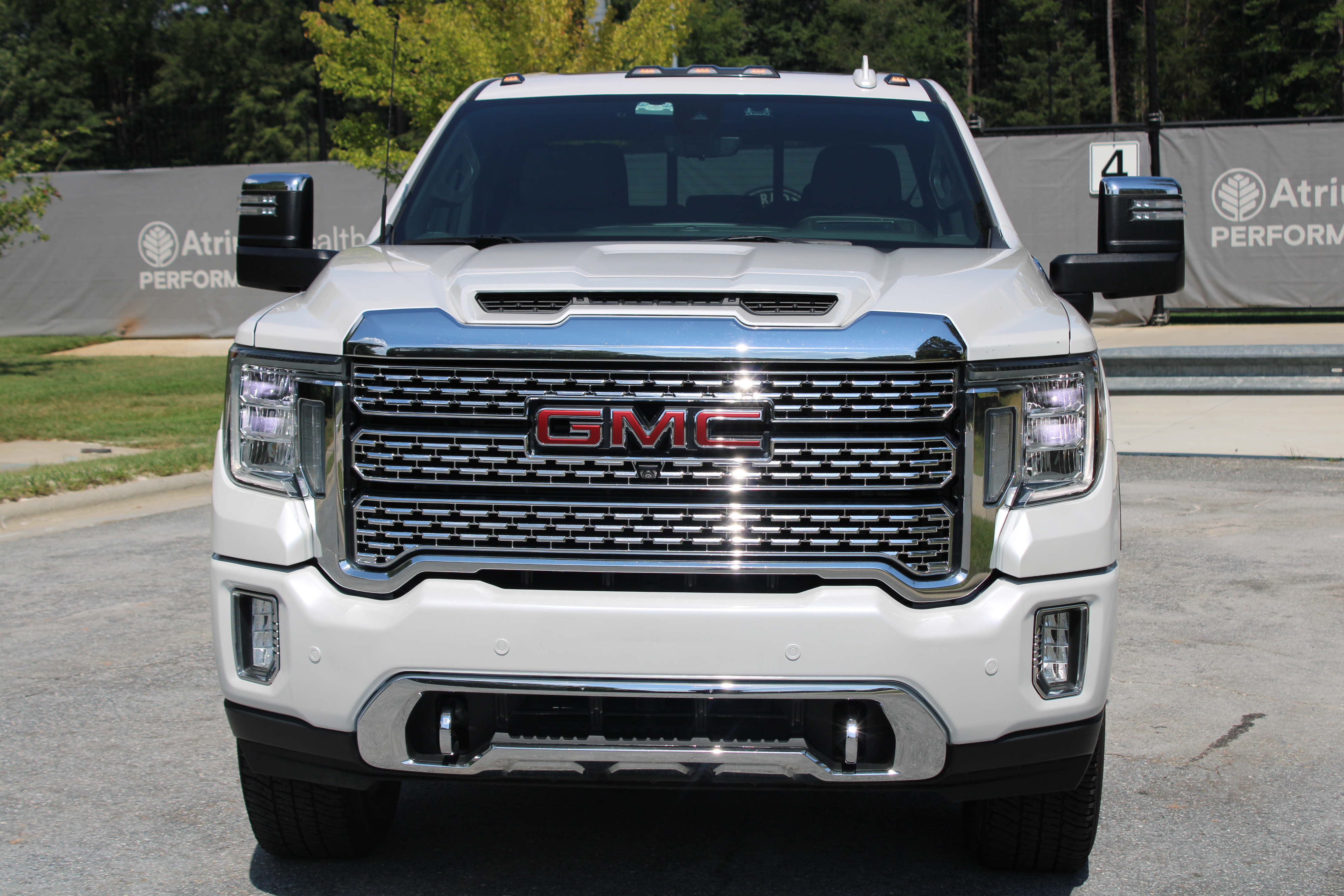 Used 2021 GMC Sierra 2500 Denali w/ Denali Ultimate Package AWD/4WD image 4