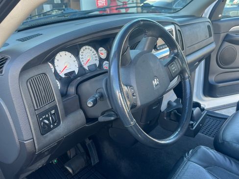 Used 2005 Dodge Ram 1500 Truck SLT image 5