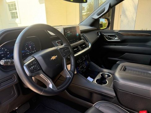 Used 2024 Chevrolet Tahoe Premier image 10