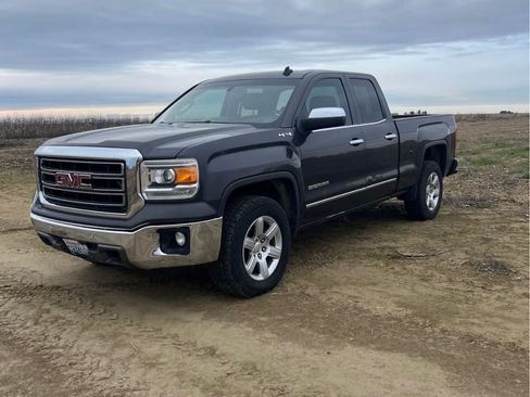 Used 2014 GMC Sierra 1500 SLT w/ SLT Preferred Package image 9