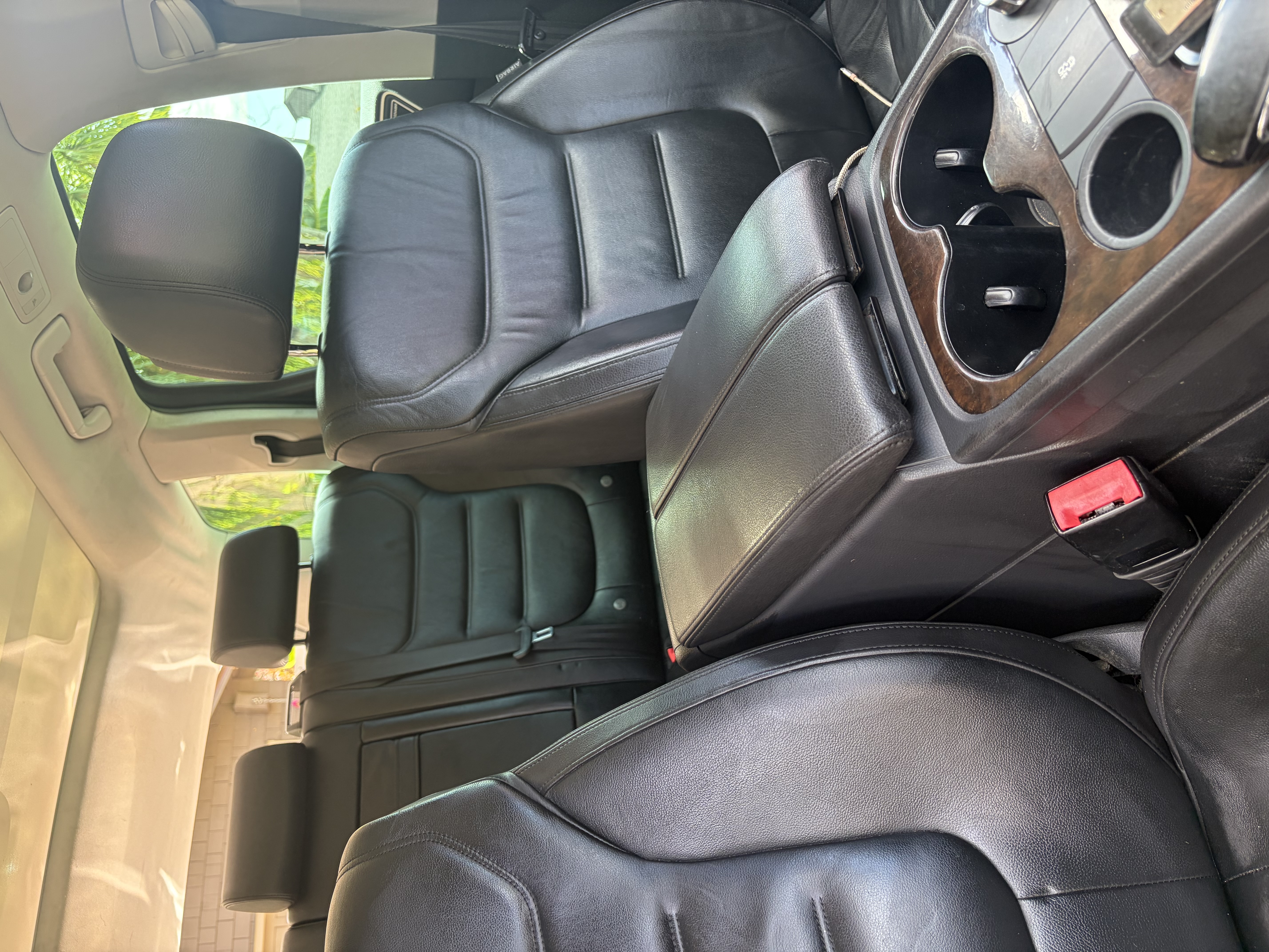 Used 2014 Volkswagen Touareg Executive AWD/4WD image 18