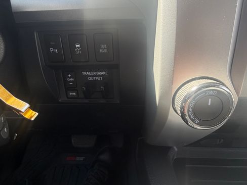 Used 2017 Toyota Tundra SR5 w/ TRD Off Road Package image 14