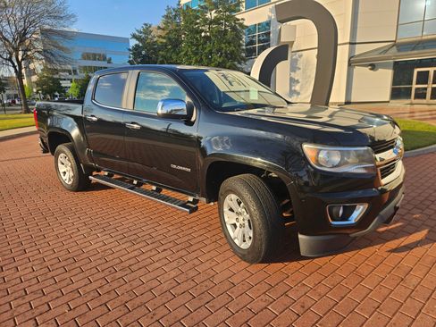 Used 2015 Chevrolet Colorado LT w/ Luxury Package image 6