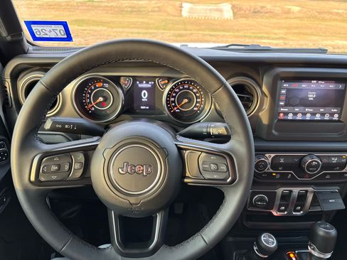 Used 2023 Jeep Wrangler Sport image 14