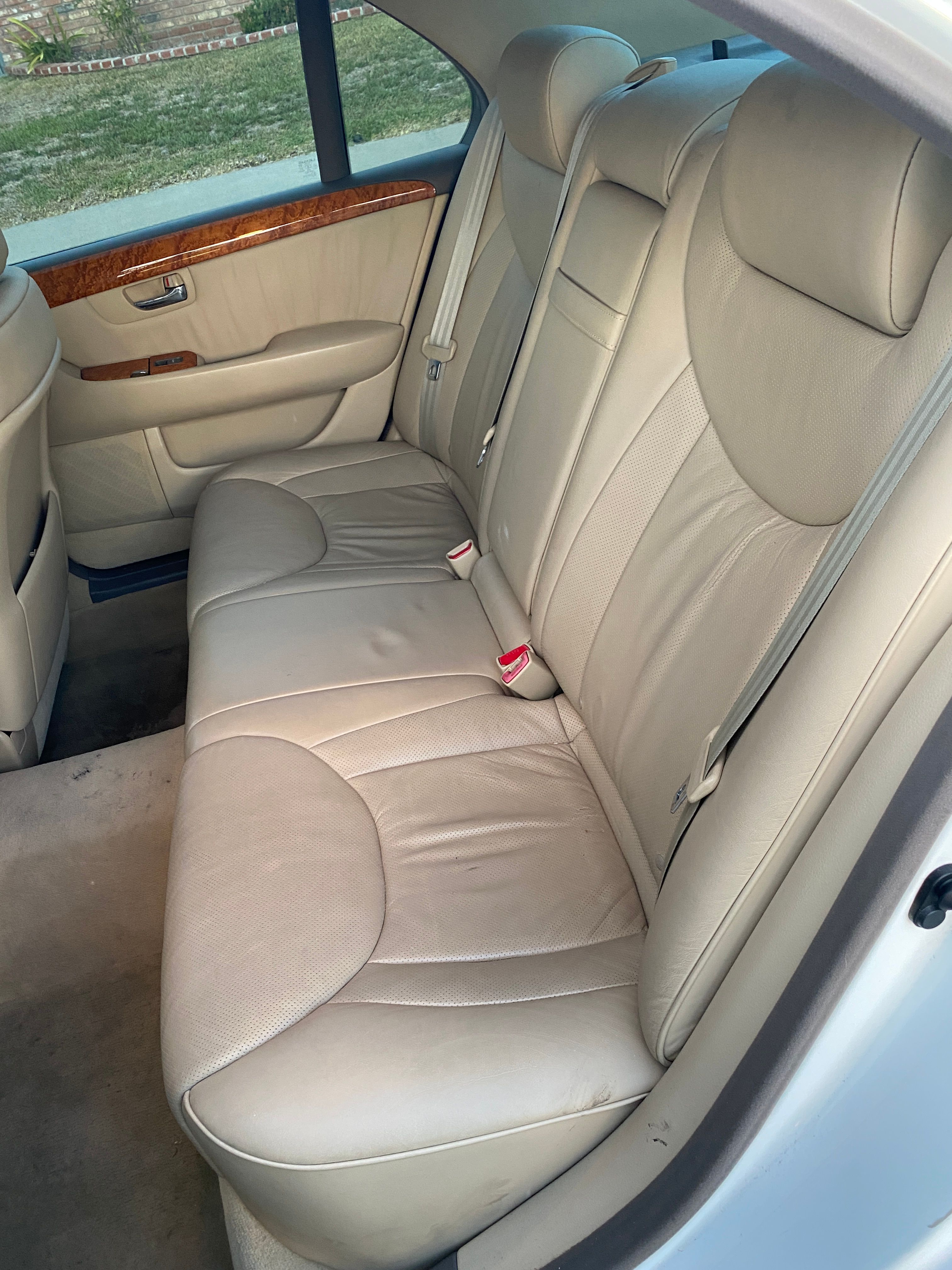 Used 2005 Lexus LS 430 w/ Modern Luxury Pkg RWD image 4