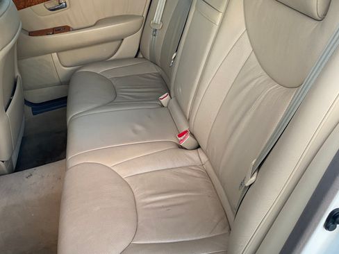 Used 2005 Lexus LS 430 w/ Modern Luxury Pkg RWD image 4