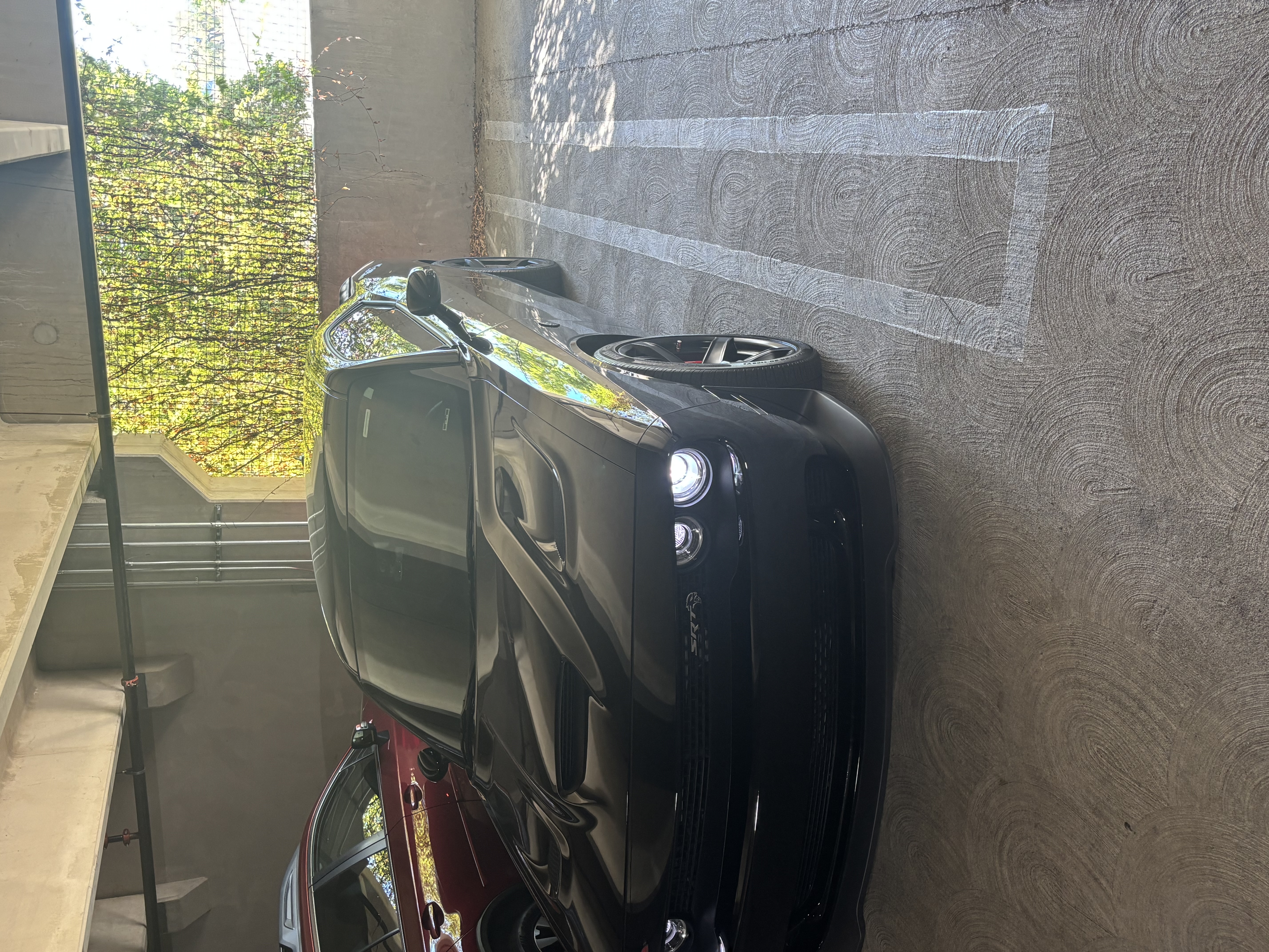 Used 2018 Dodge Challenger SRT Hellcat RWD image 4