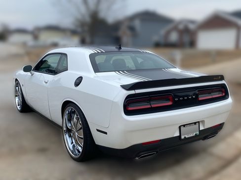 Used 2016 Dodge Challenger R/T Scat Pack image 6