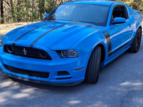 Used 2013 Ford Mustang Boss 302 w/ Boss 302 Accessory Pkg image 2