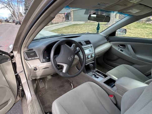 Used 2009 Toyota Camry LE image 6