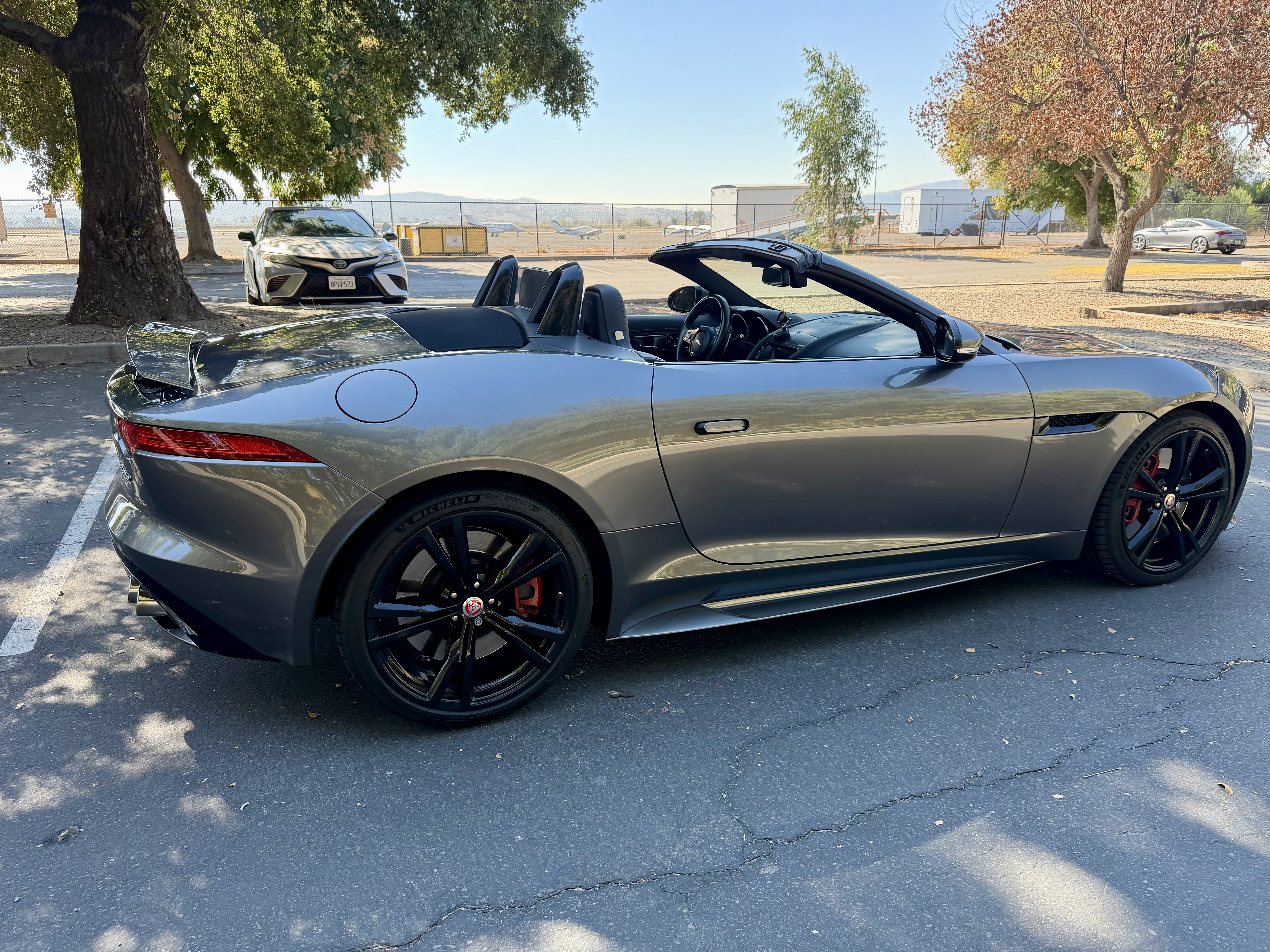 Used 2016 Jaguar F-TYPE R AWD/4WD image 4