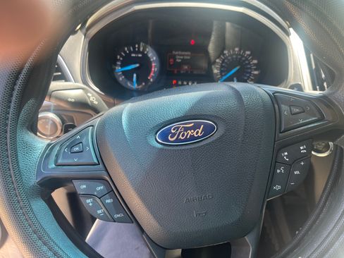Used 2015 Ford Edge SE FWD image 9