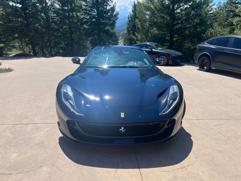 Used 2022 Ferrari 812 GTS RWD image 5