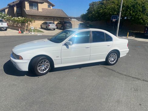Used 2001 BMW 530i Sedan image 8