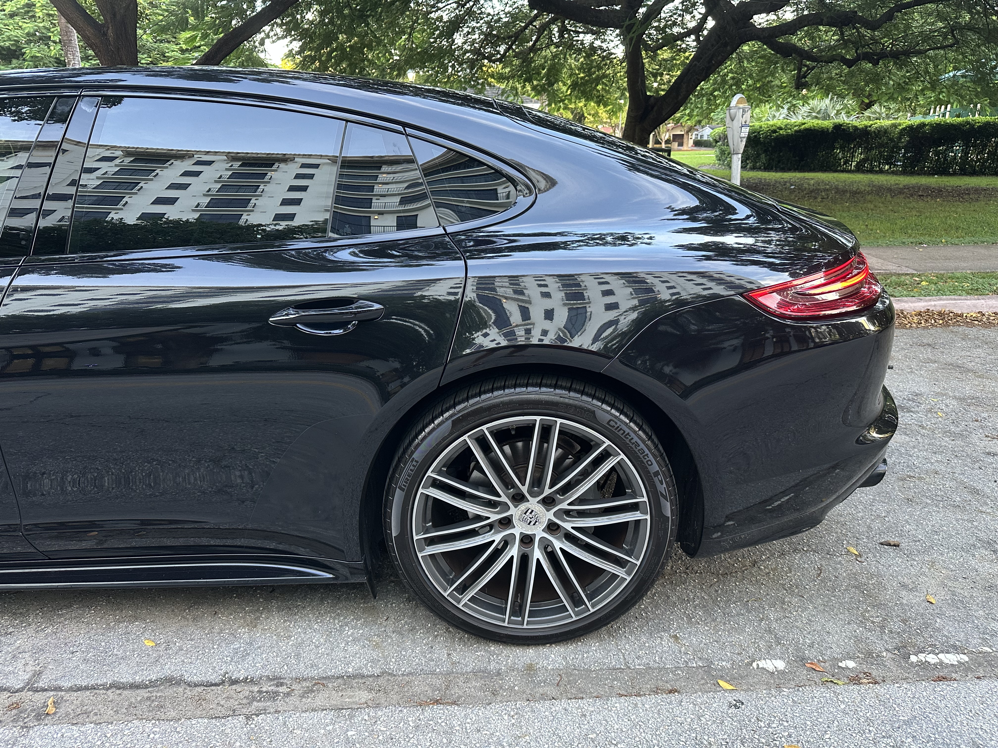 Used 2017 Porsche Panamera 4S AWD/4WD image 13