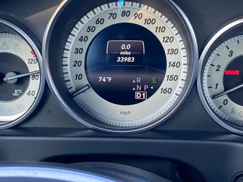 Used 2016 Mercedes-Benz E 350 Sedan image 6