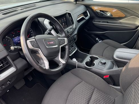 Used 2021 GMC Terrain SLE image 4