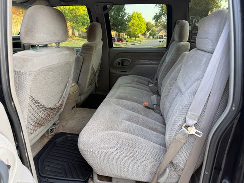 Used 2000 Chevrolet Silverado 2500 4x4 Crew Cab image 13