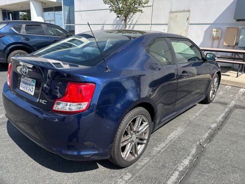 Used 2012 Scion tC FWD image 4